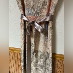 Size 12 full length dress with tie